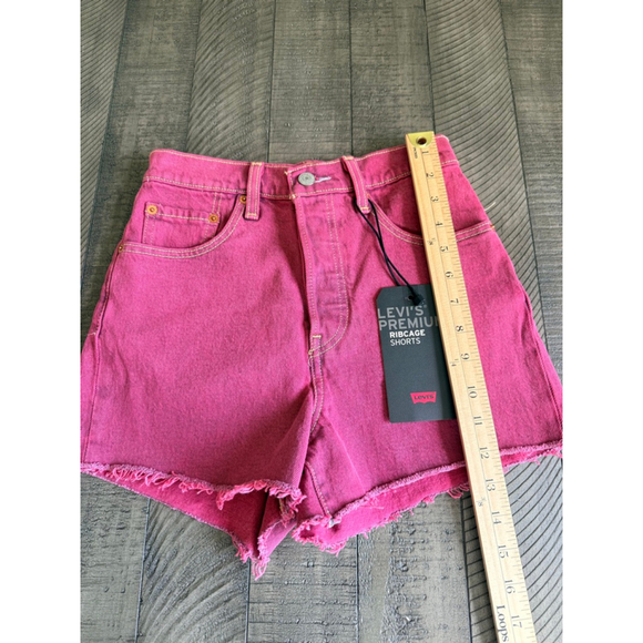 Levi’s Premium Ribcage Shorts Size 25 High Rise Raw Hem NWT - Picture 3 of 6
